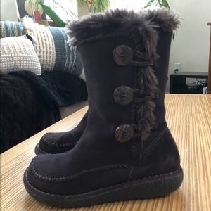 Encanto Faux Fur lined Boots with Side Buttons